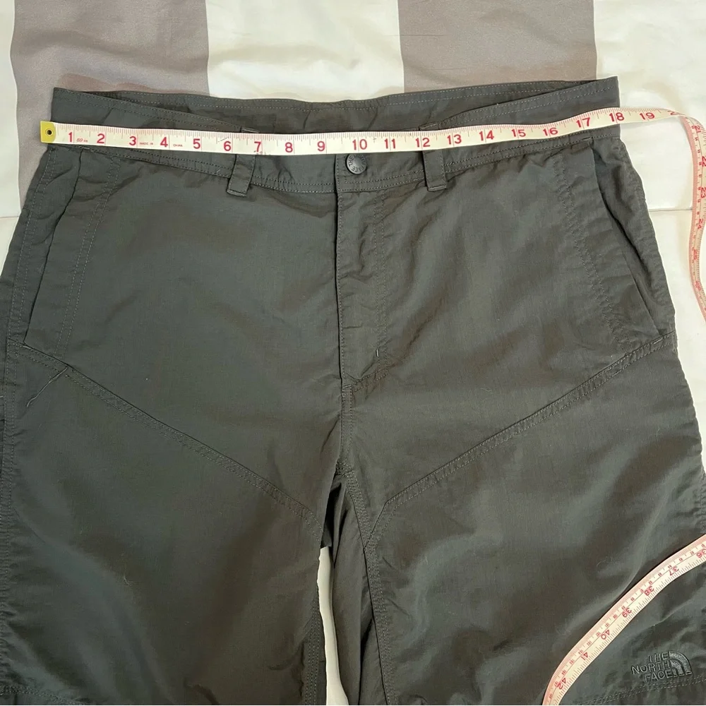 The North Face Men's Gray Nylon Active Hiking Casual Outdoor Shorts Size 36
